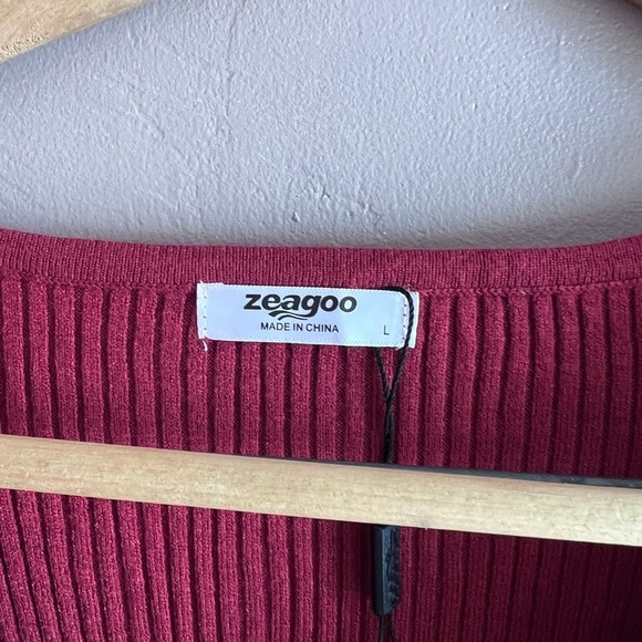 Deep Red V-Neck Ribbed Top, Size Large - Picture 3 of 4